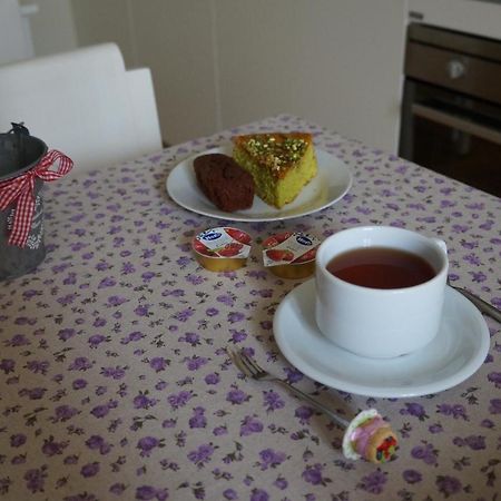Bed and Breakfast Il Vicolo 48 à Pesaro Extérieur photo