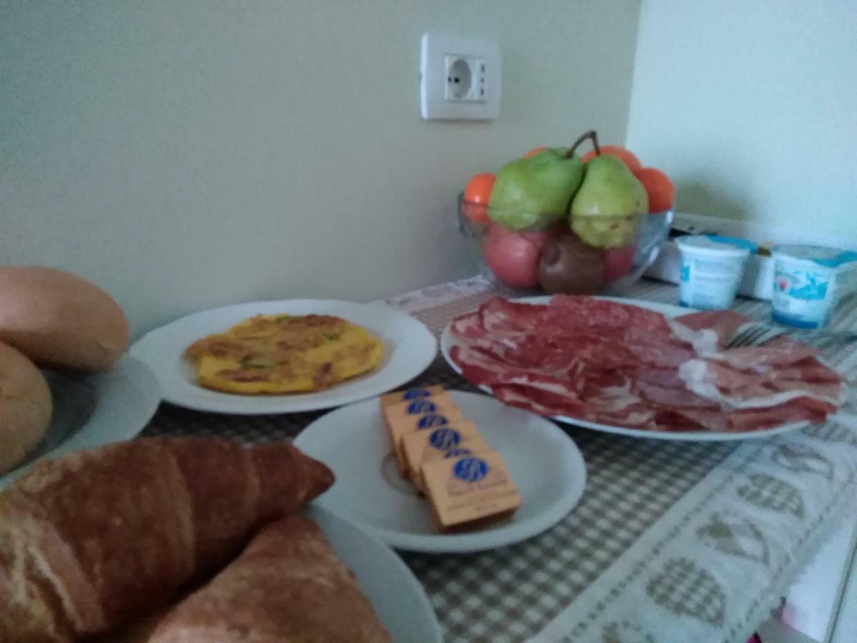 Bed and Breakfast Il Vicolo 48 à Pesaro Extérieur photo